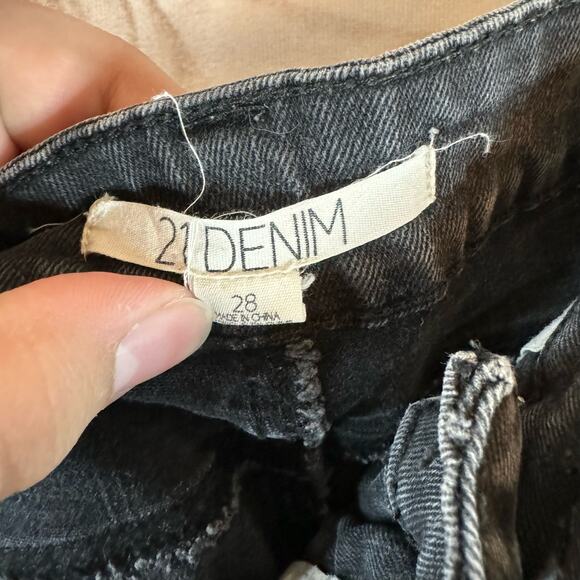 2.1 Denim Black Hot Pants Cut Off Shorts Size 28 - Picture 3 of 3